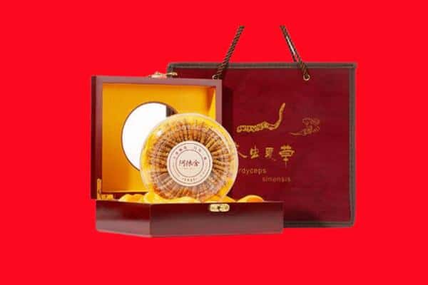 收购资讯:长治武乡县回收冬虫夏草是按克吗